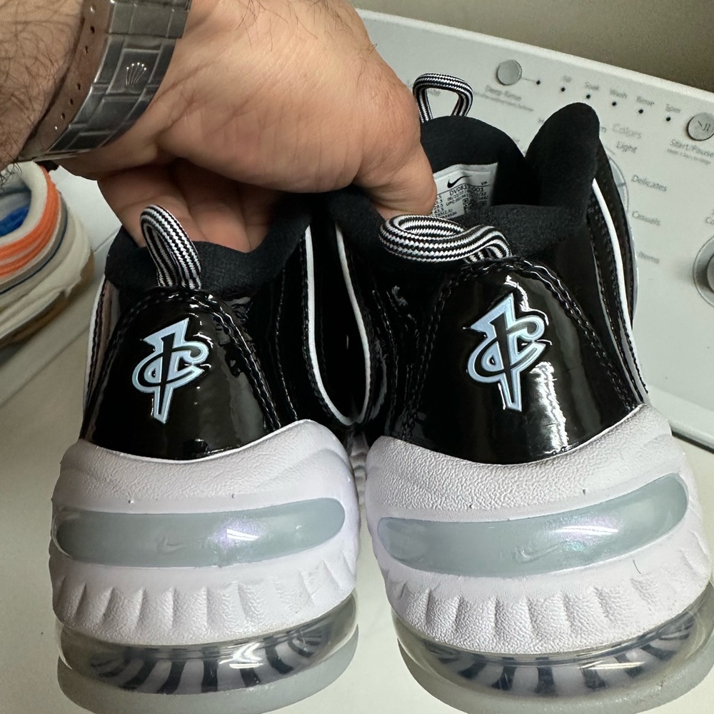 Nike Air Penny 2 🔥🔥 (black patent) 11.5